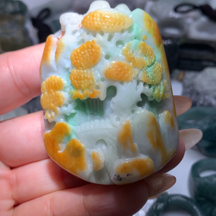 翡翠未镶嵌颈饰保真天然A货翡翠
