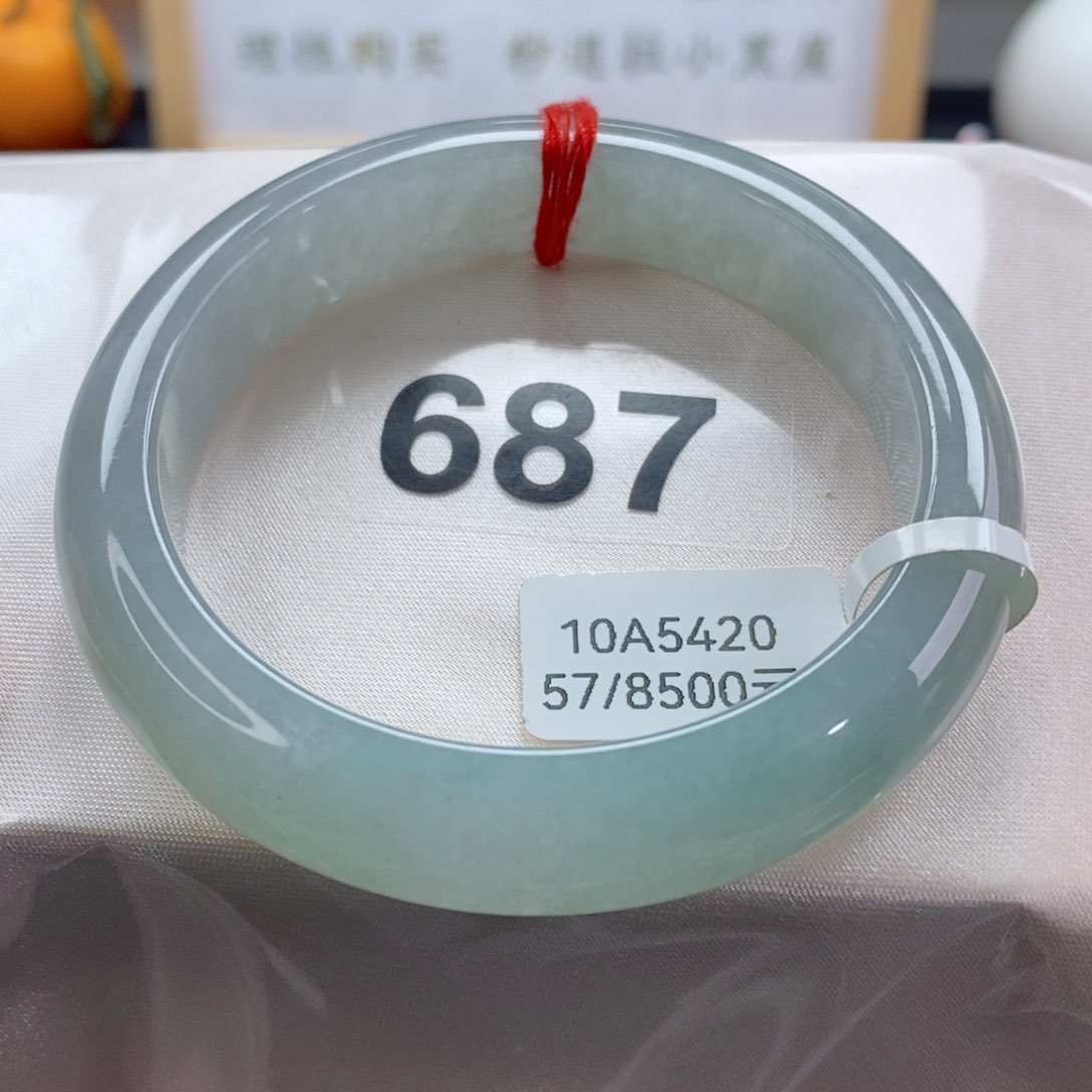 翡翠手镯未镶嵌天然A货翡翠手镯