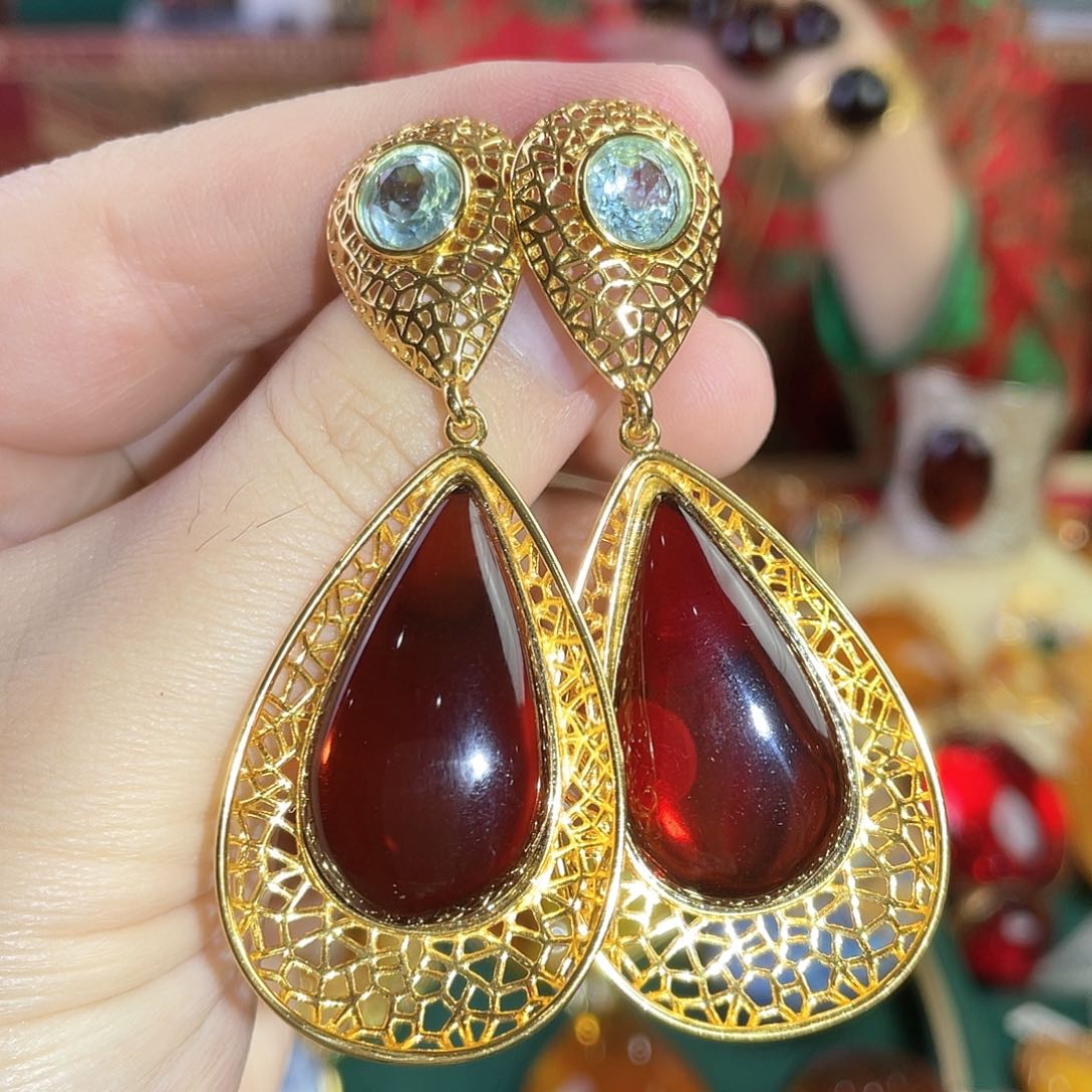 血珀耳钉未镶嵌耳饰