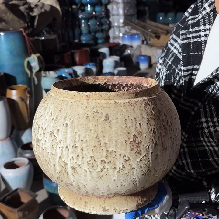 高度22厘米口20厘米