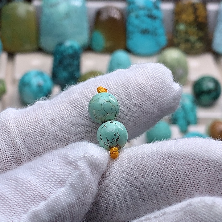 绿松石未镶嵌珠宝奇石直径8精品圆珠一对