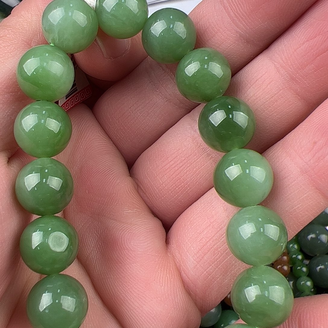 未镶嵌和田玉手链