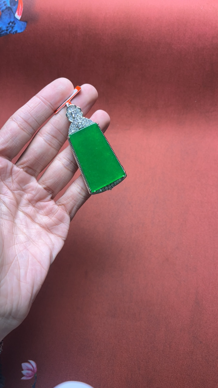 F52翡翠单品吊坠