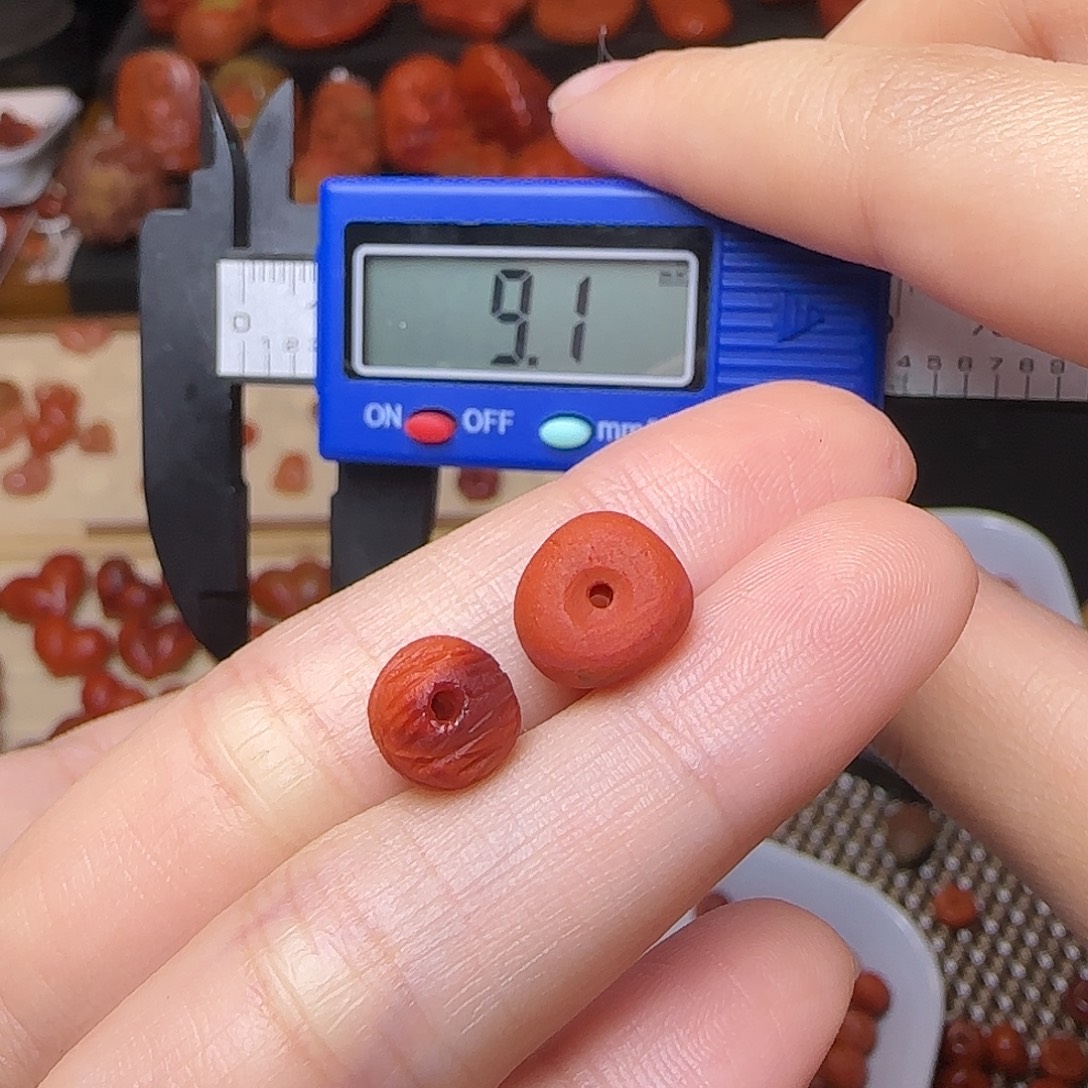 黛***儿南红玛瑙未镶嵌颈饰