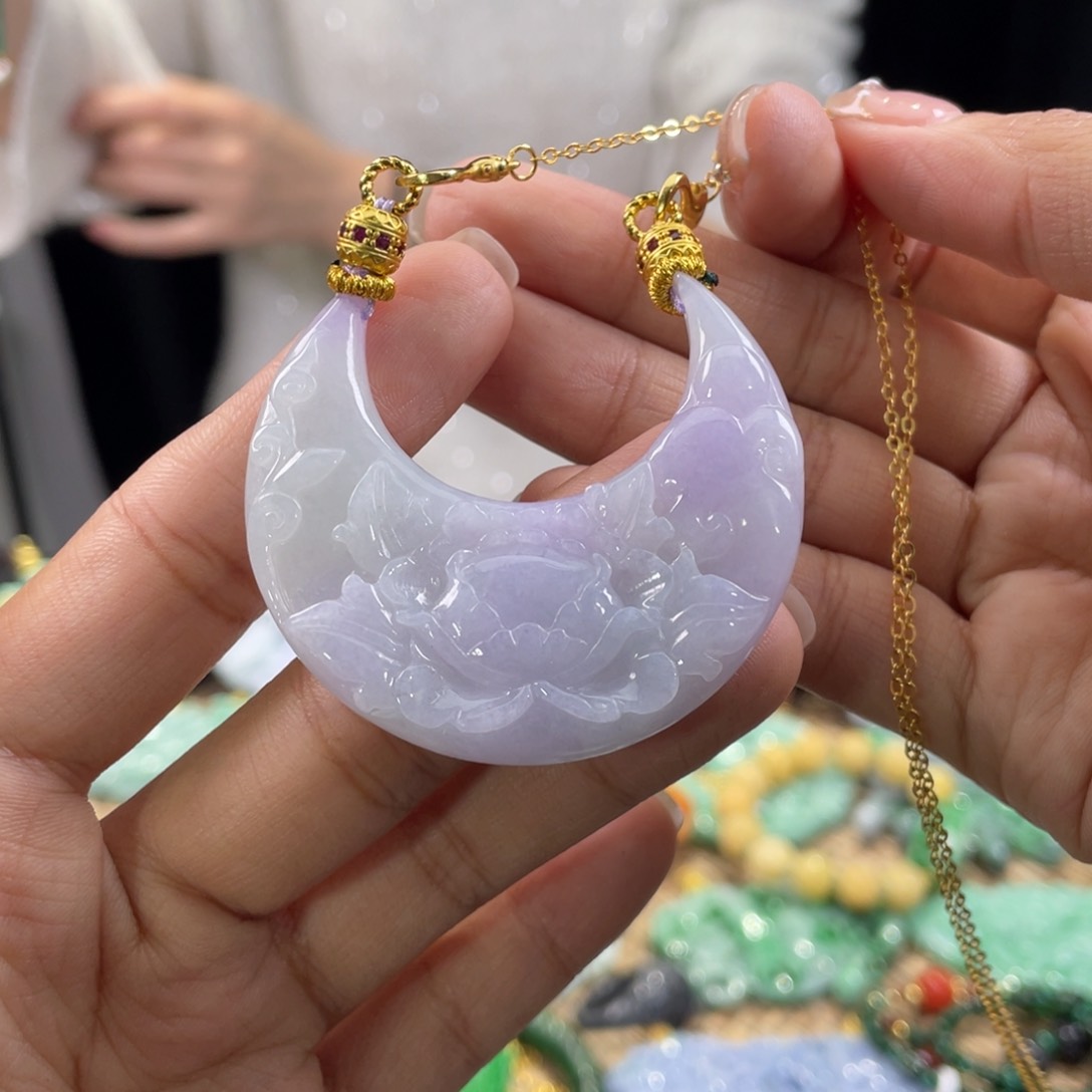 翡翠颈饰未镶嵌代编织