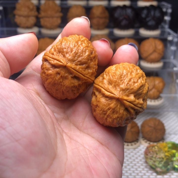 把件文玩核桃16云顶绣球39尺