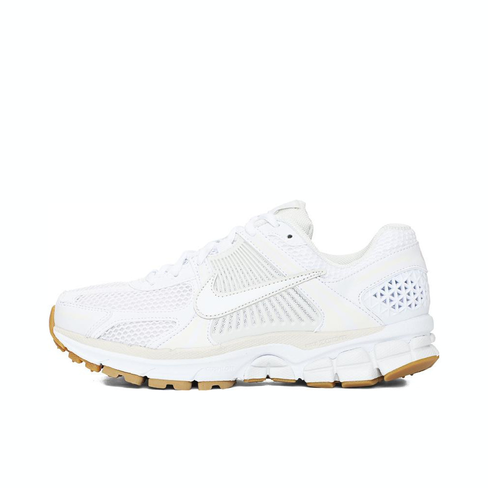 NIKE耐克2025女子W NIKE ZOOM VOMERO 5休闲FJ2028-104