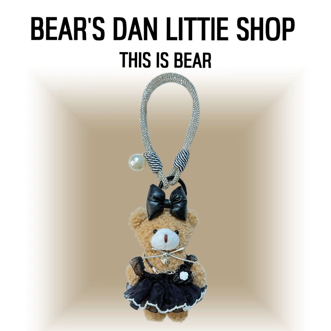 This is Bear•设计师原创包包挂件/手机挂饰/车挂/黑色蝴蝶结