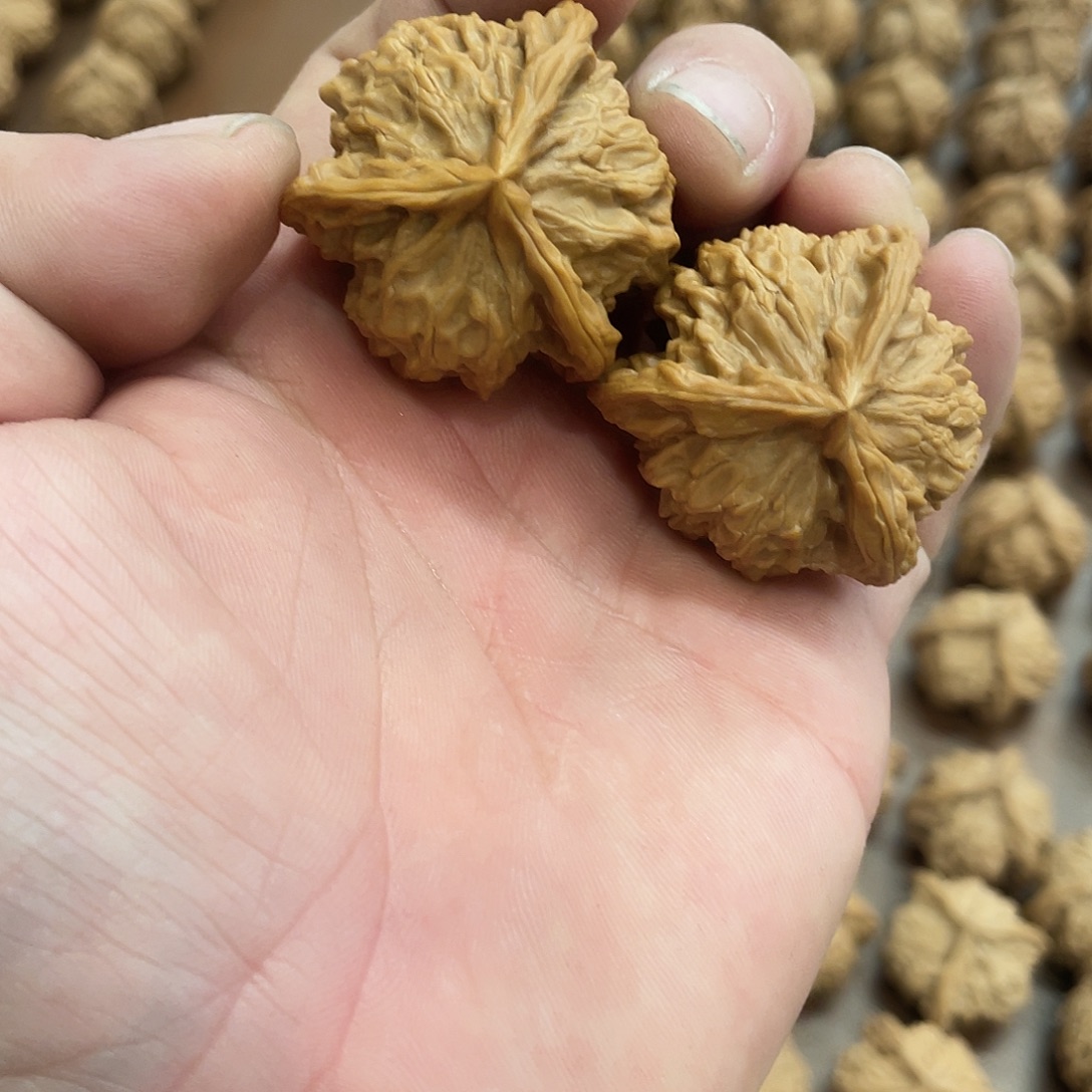 甘***乚吊坠文玩核桃文玩核桃一物一图