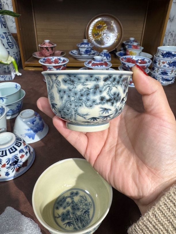 景德镇手工绘二号釉松竹梅炉石杯（超7天无理由售后不退换）