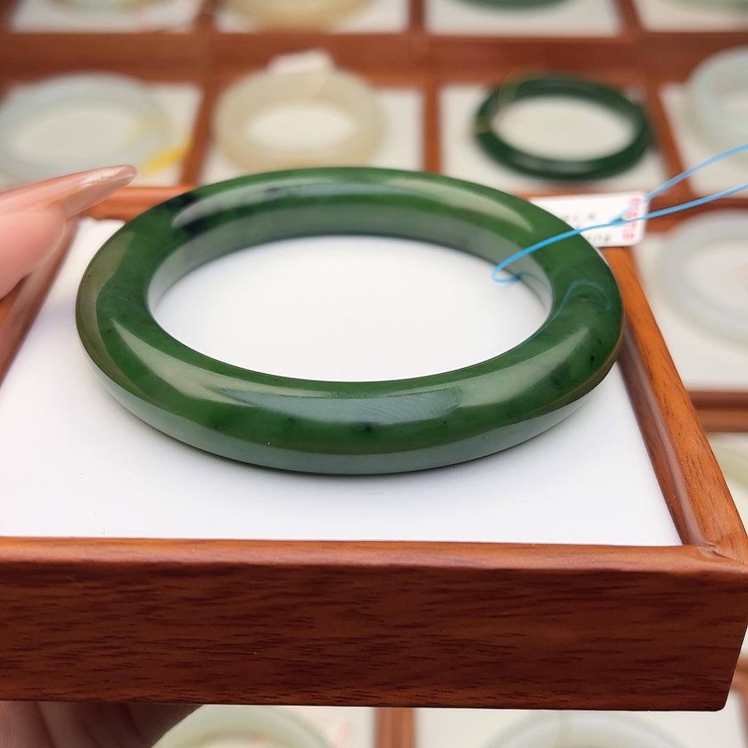 和田玉未镶嵌手镯58