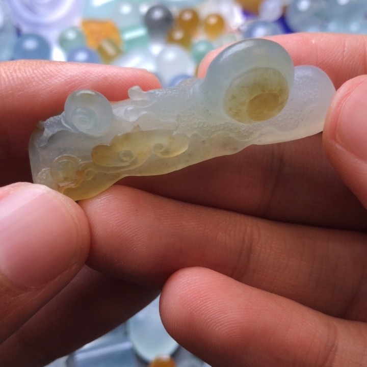 定制翡翠未镶嵌挂件