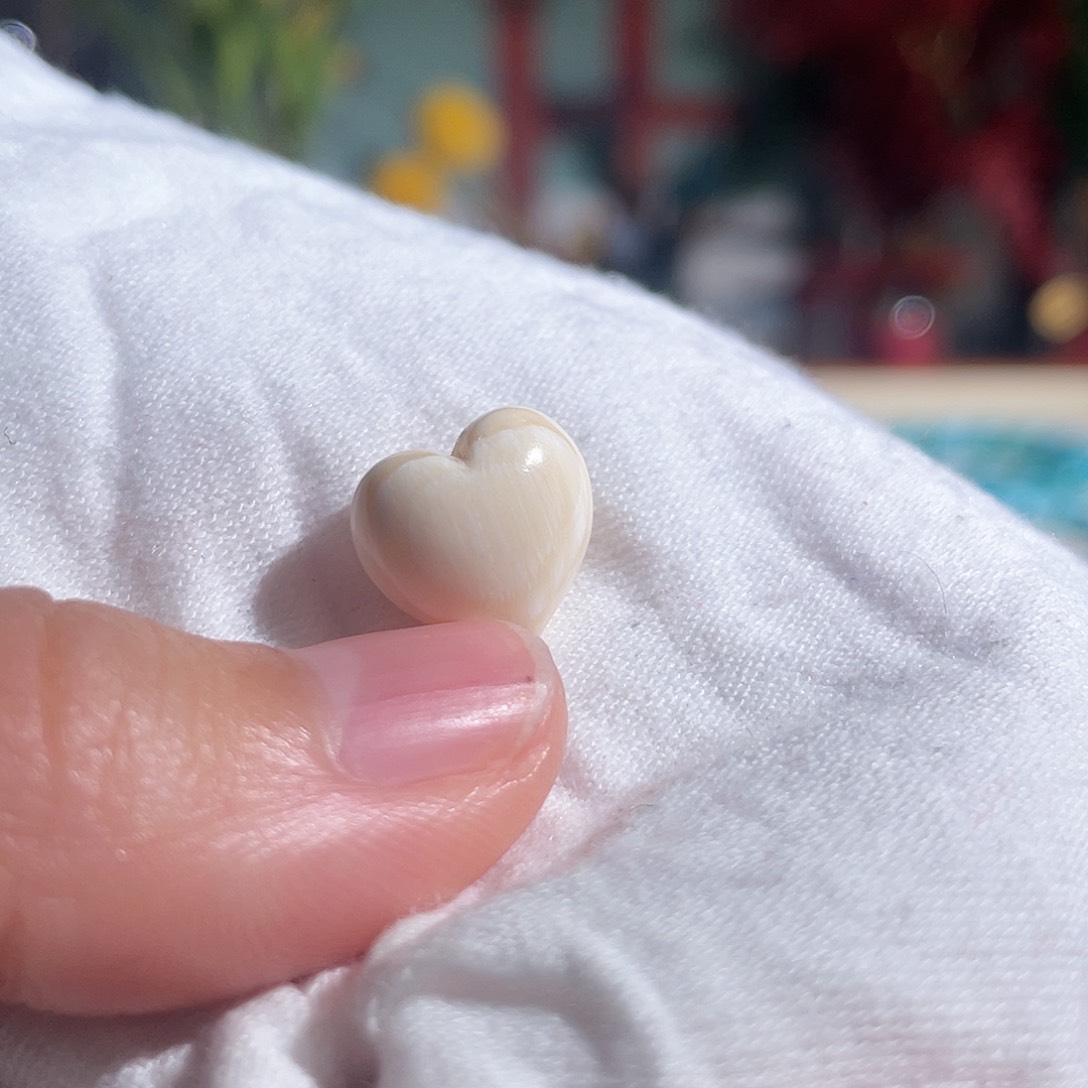 南红玛瑙配饰未镶嵌