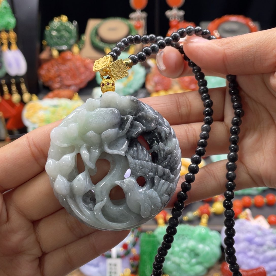 翡翠颈饰未镶嵌代编织