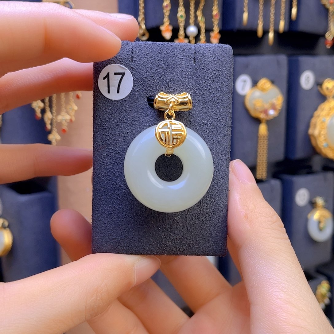 和田玉颈饰银S925镀金镶嵌