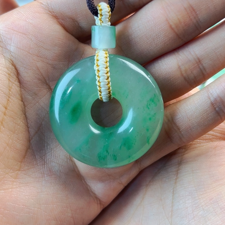 石英质玉吊坠(不含链)未镶嵌