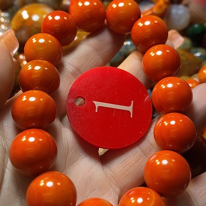 H***仔玛瑙/玉髓未镶嵌手链