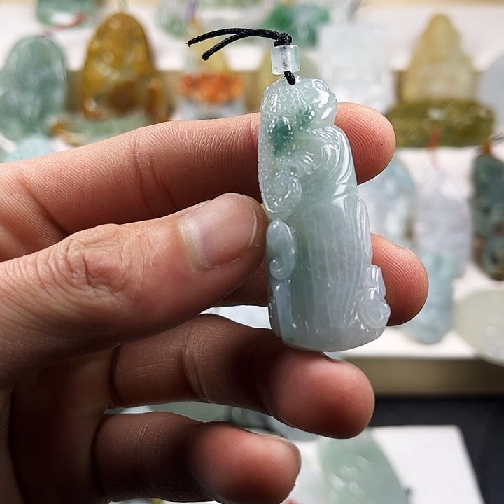 定制翡翠未镶嵌翡翠