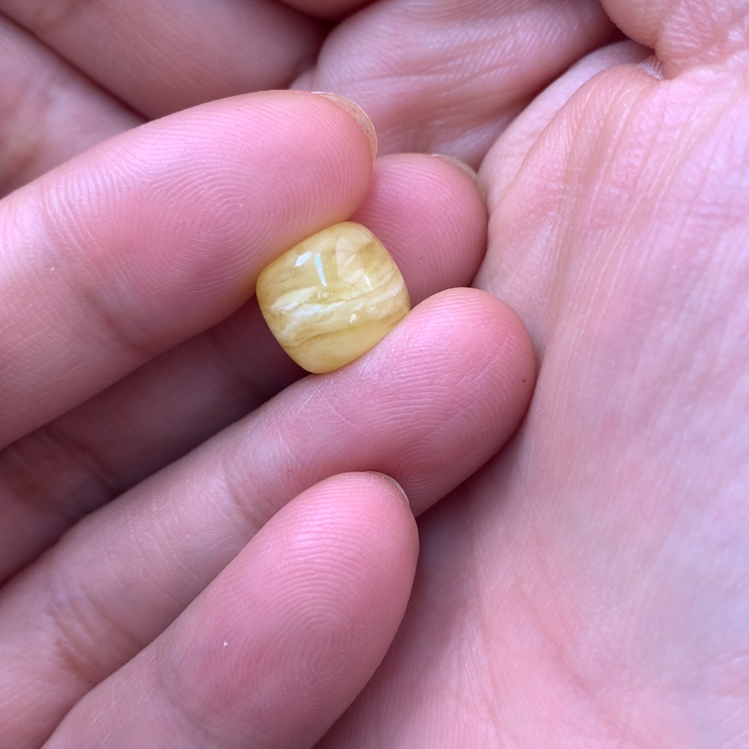 琥珀裸石未镶嵌于*海蜜蜡