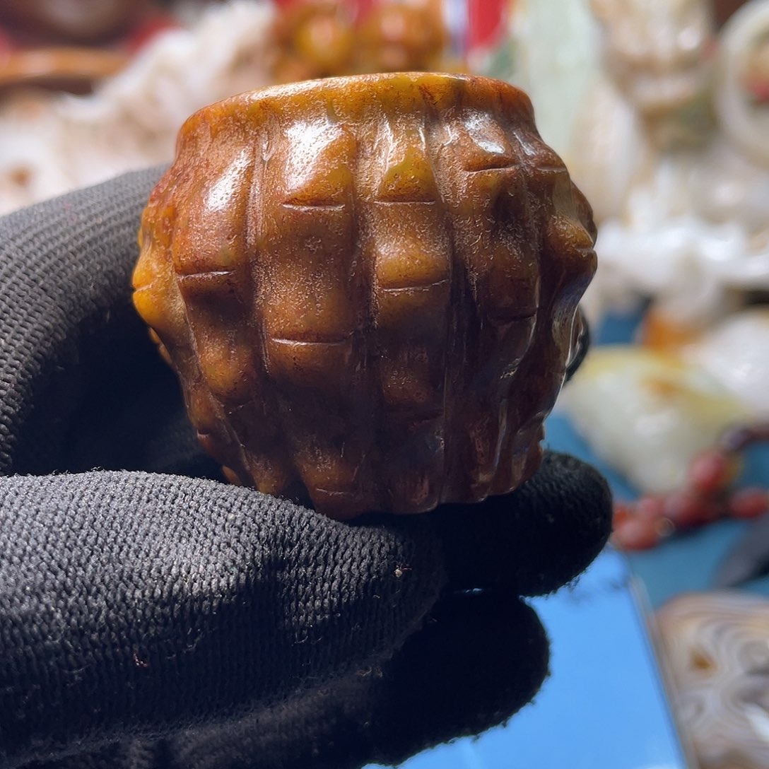 和田玉（糖玉）未镶嵌颈饰