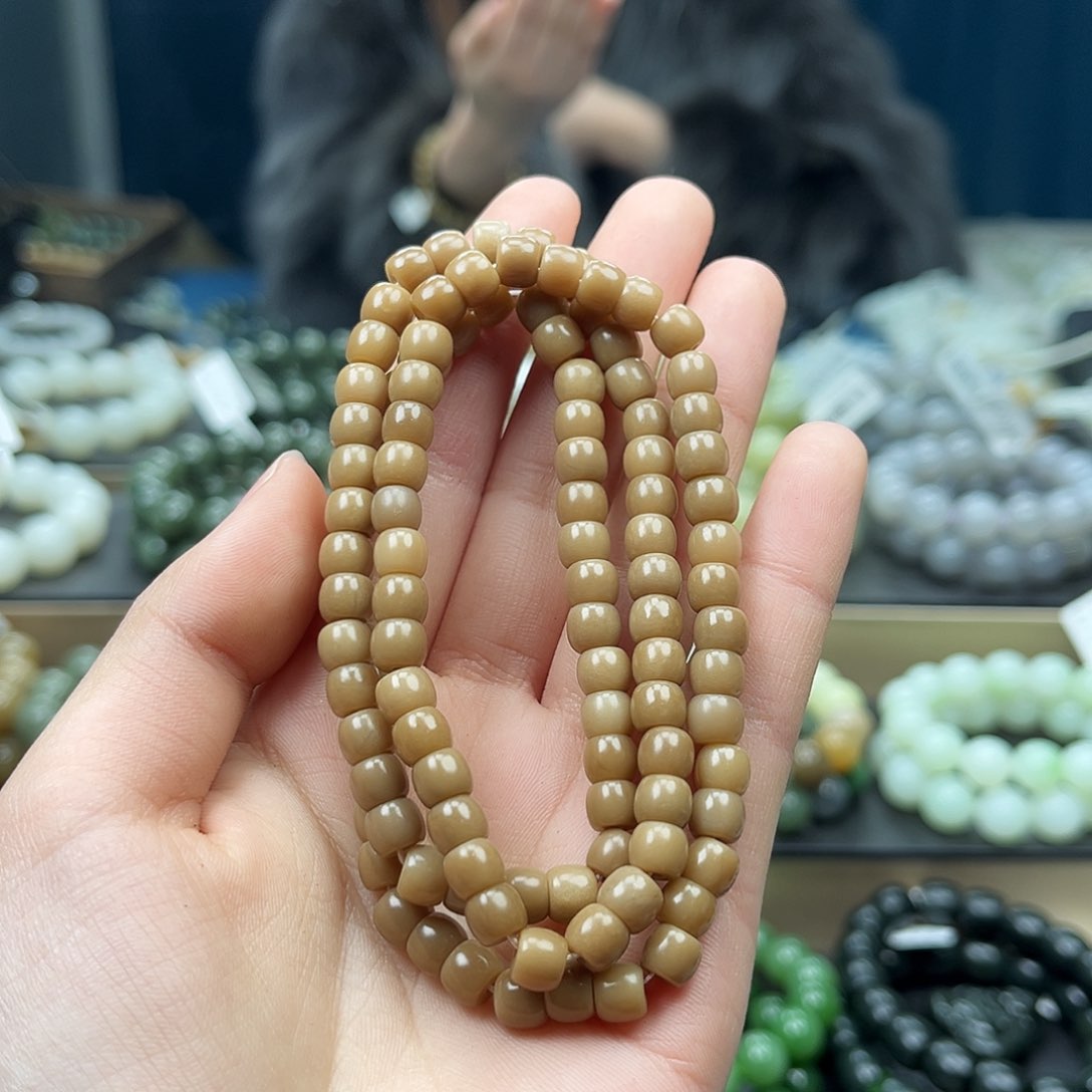 和田玉手链未镶嵌