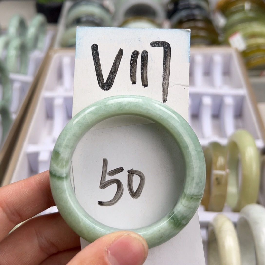 岫玉手镯未镶嵌天然岫玉