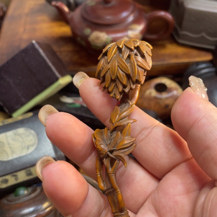 好***人花梨木类端景台陶瓷艺术家的作品