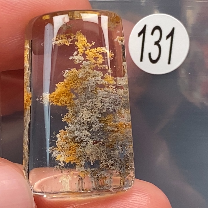 顾***伟颈饰未镶嵌水晶天然