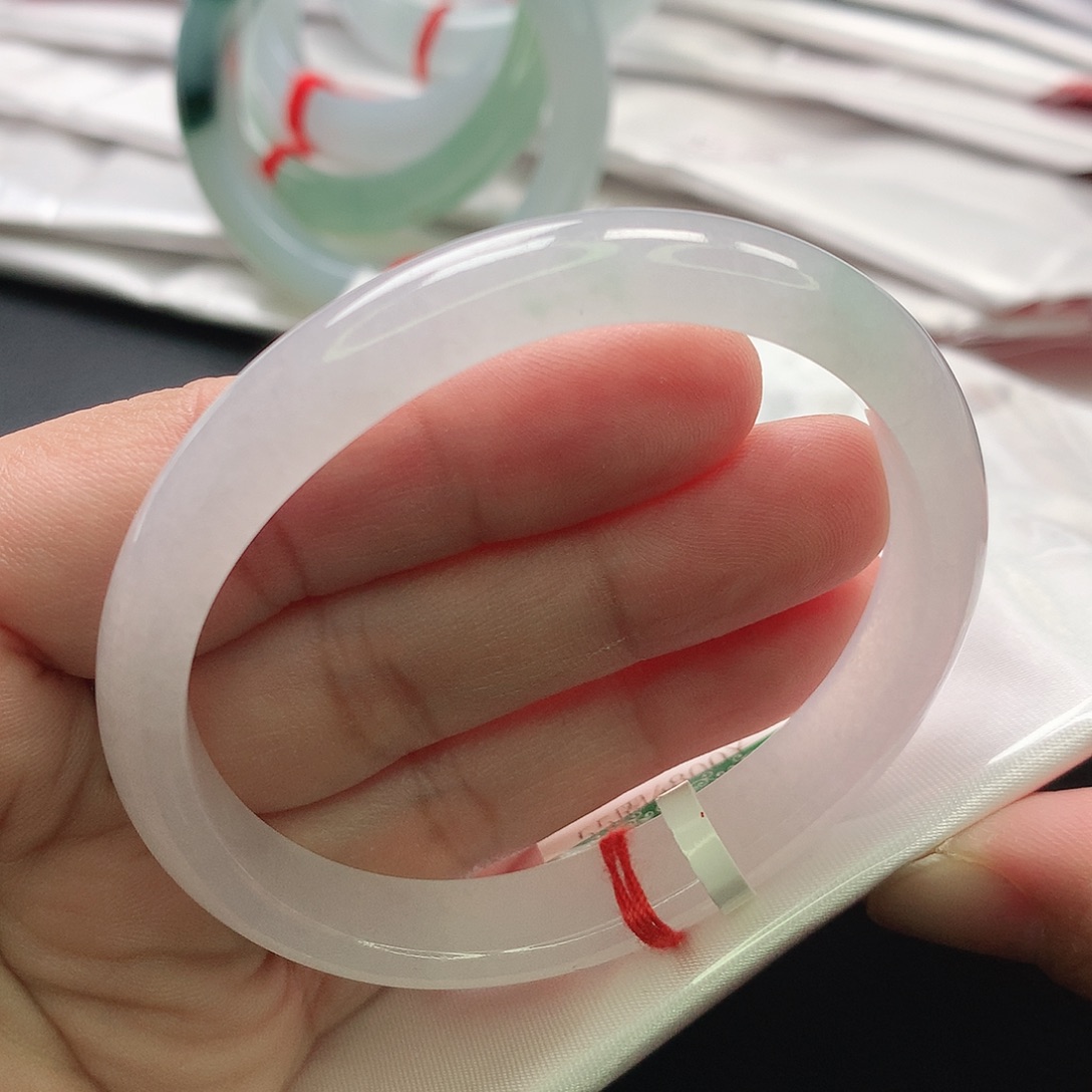 翡翠未镶嵌手镯贵妃54.55