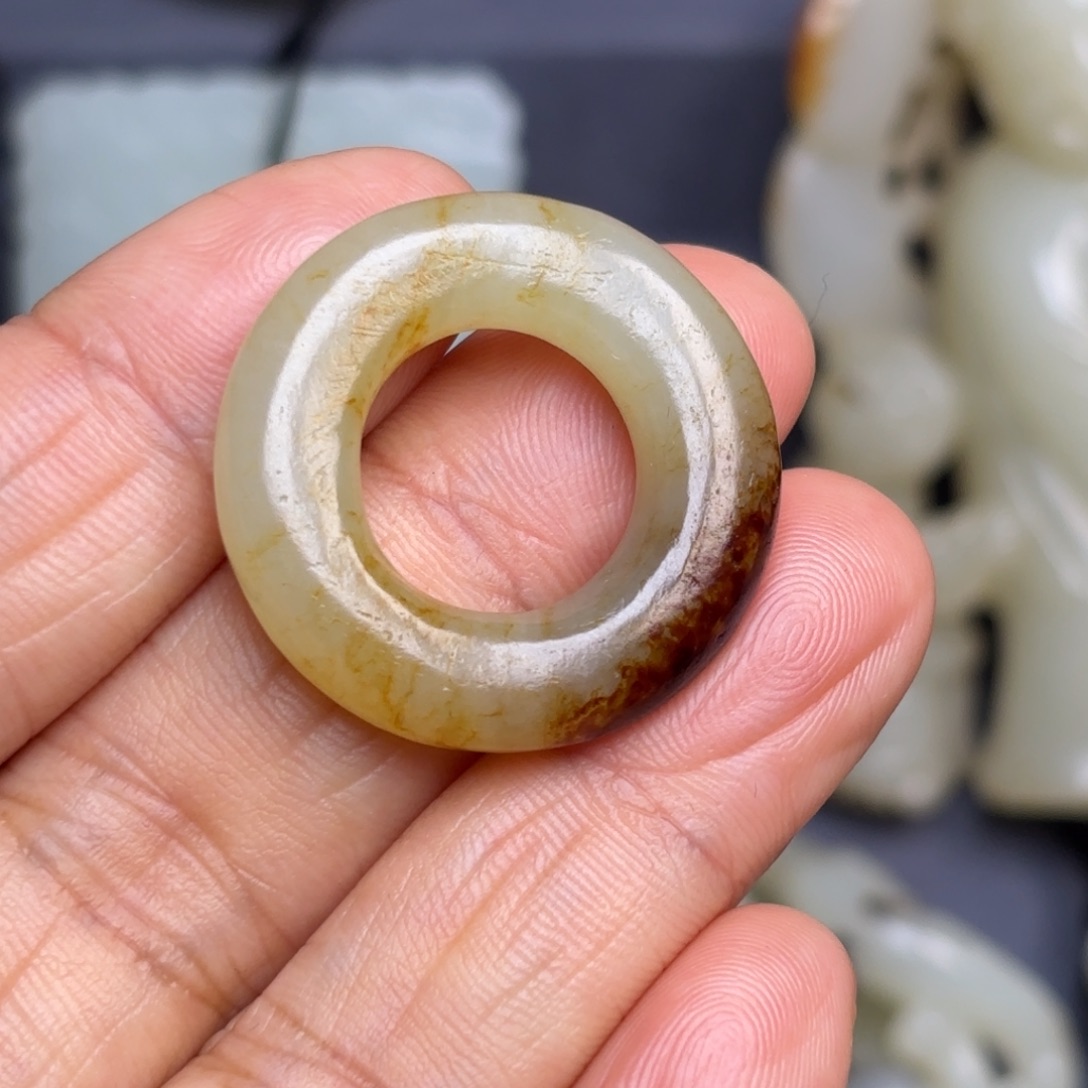 和田玉（糖玉）挂件未镶嵌