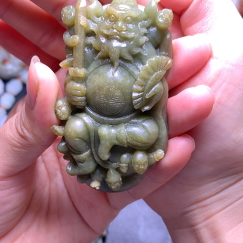 未镶嵌定制翡翠壮**哥翡翠