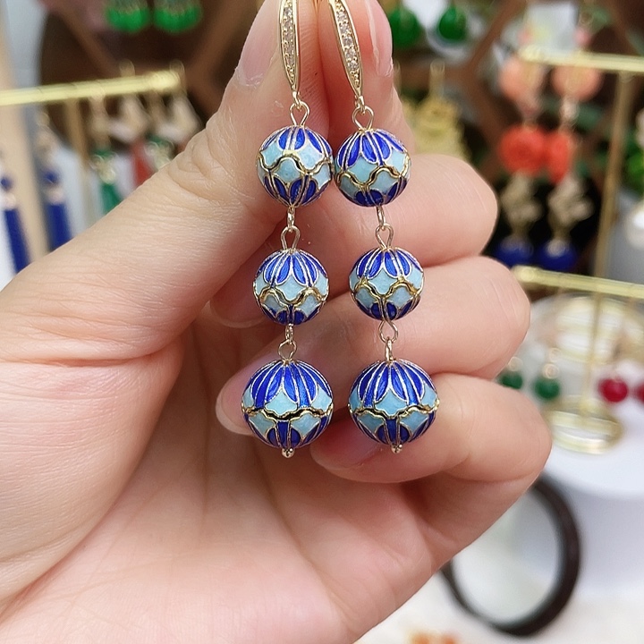 石英质玉耳钉合金