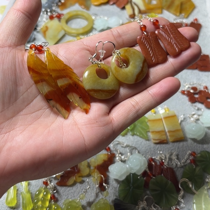 蛇纹石玉未镶嵌把件