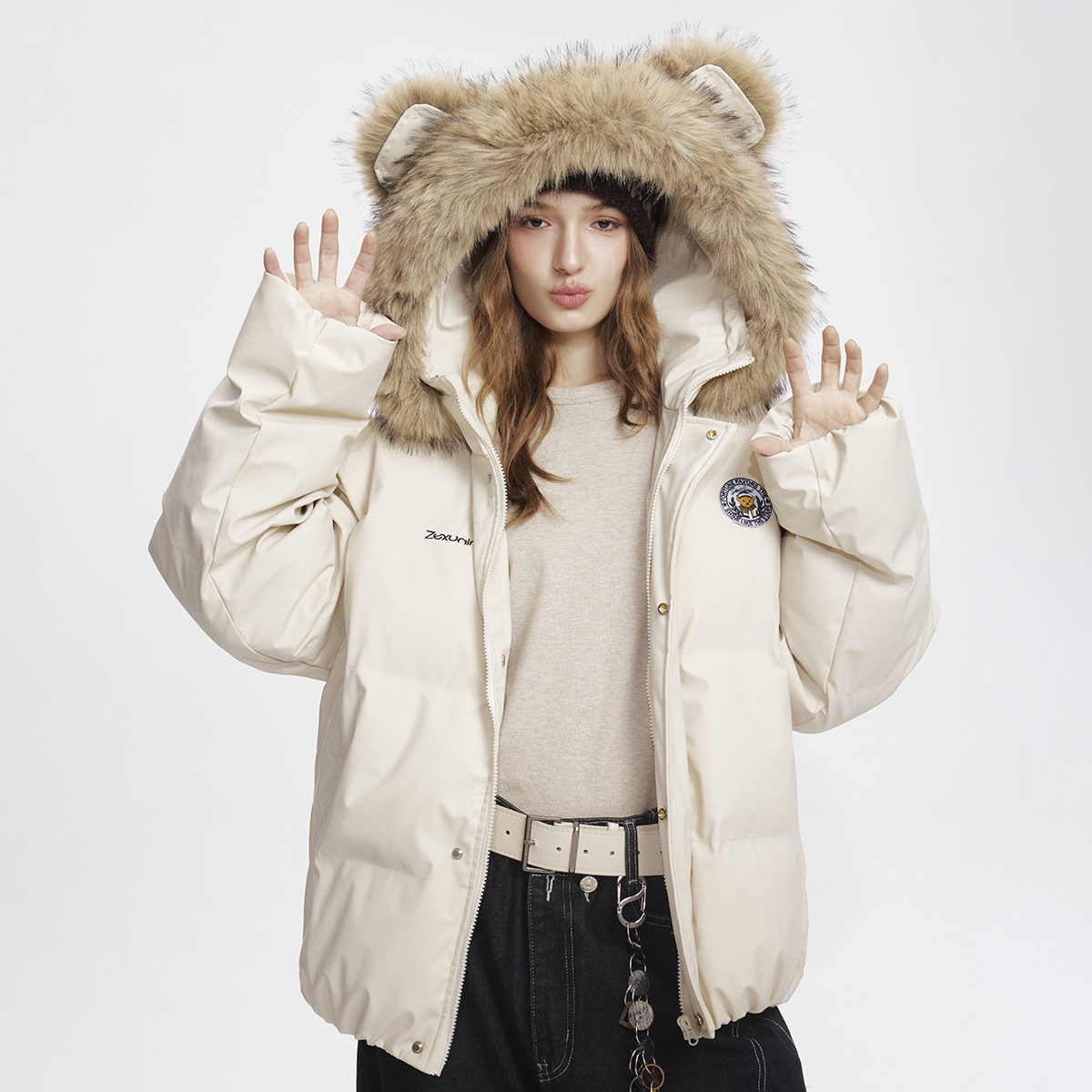 ZEXO小熊耳朵字母徽章刺绣座山雕毛领可拆卸连帽面包棉衣棉服外套