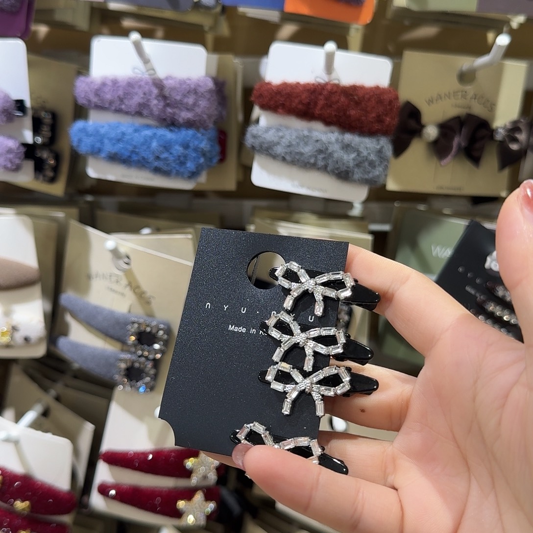 布艺非金属蝴蝶结鸭架