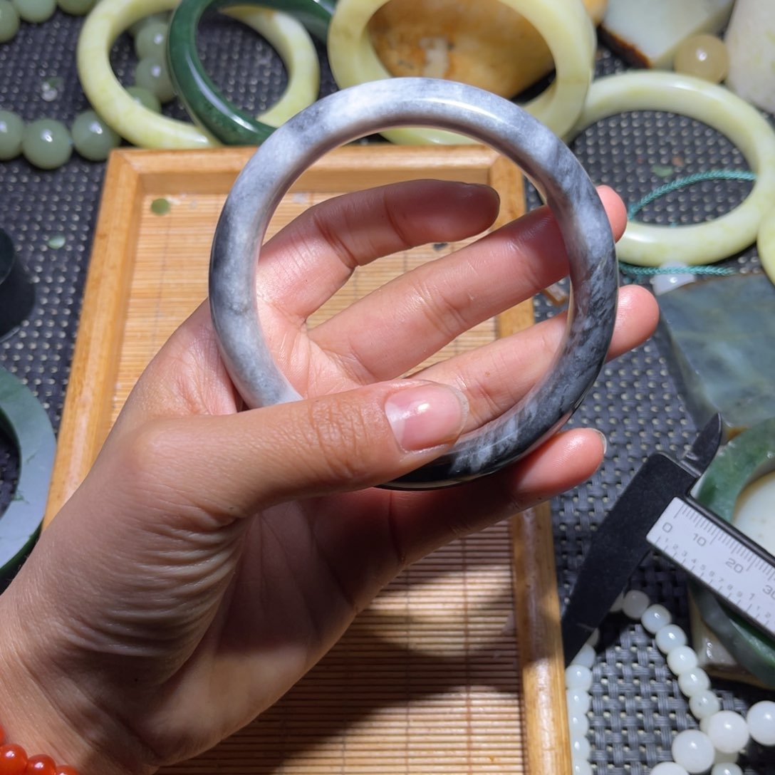 未镶嵌和田玉车挂