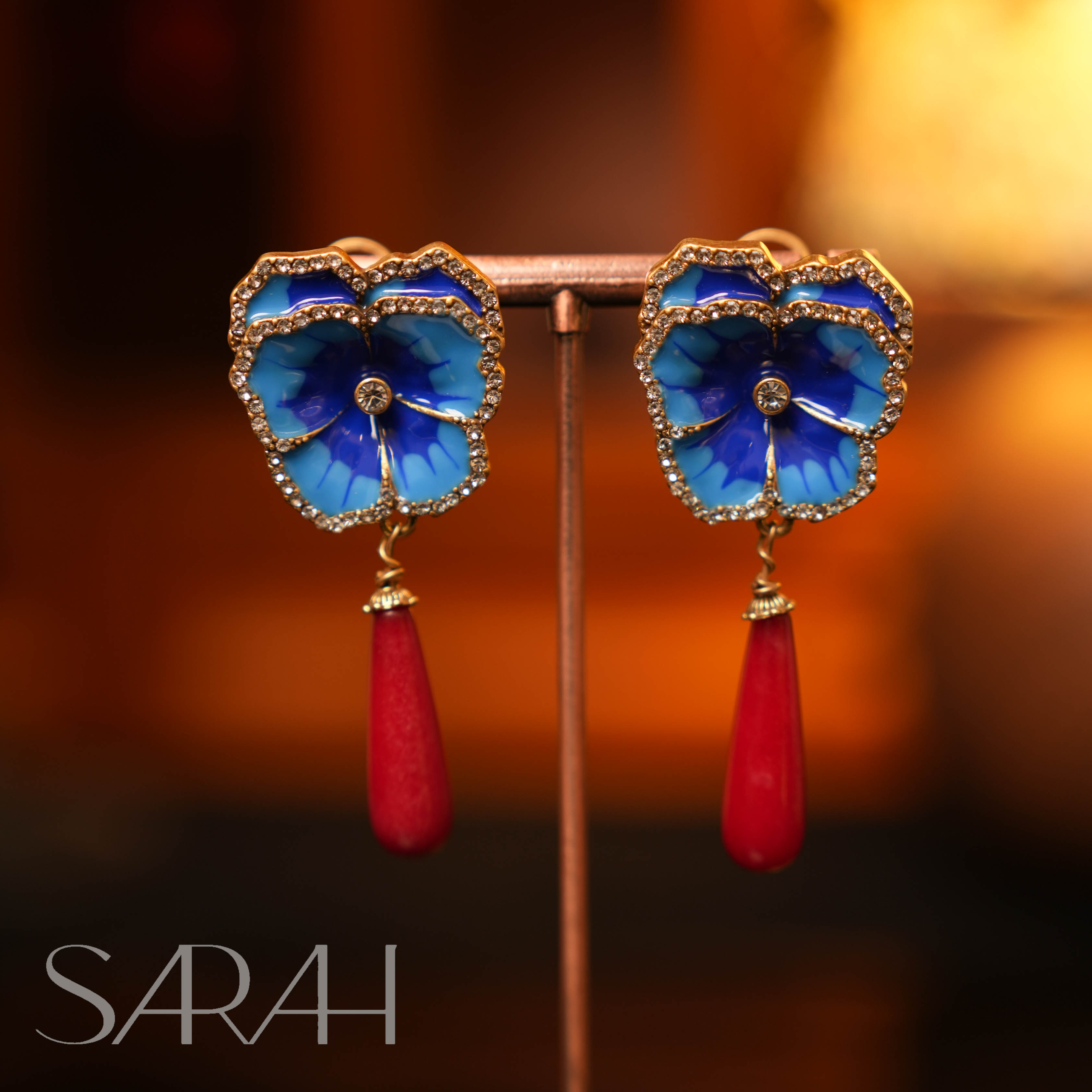 铜合金合成锆石耳饰 DearLisa.精工系列 蓝色珐琅花朵红吊坠 耳钉