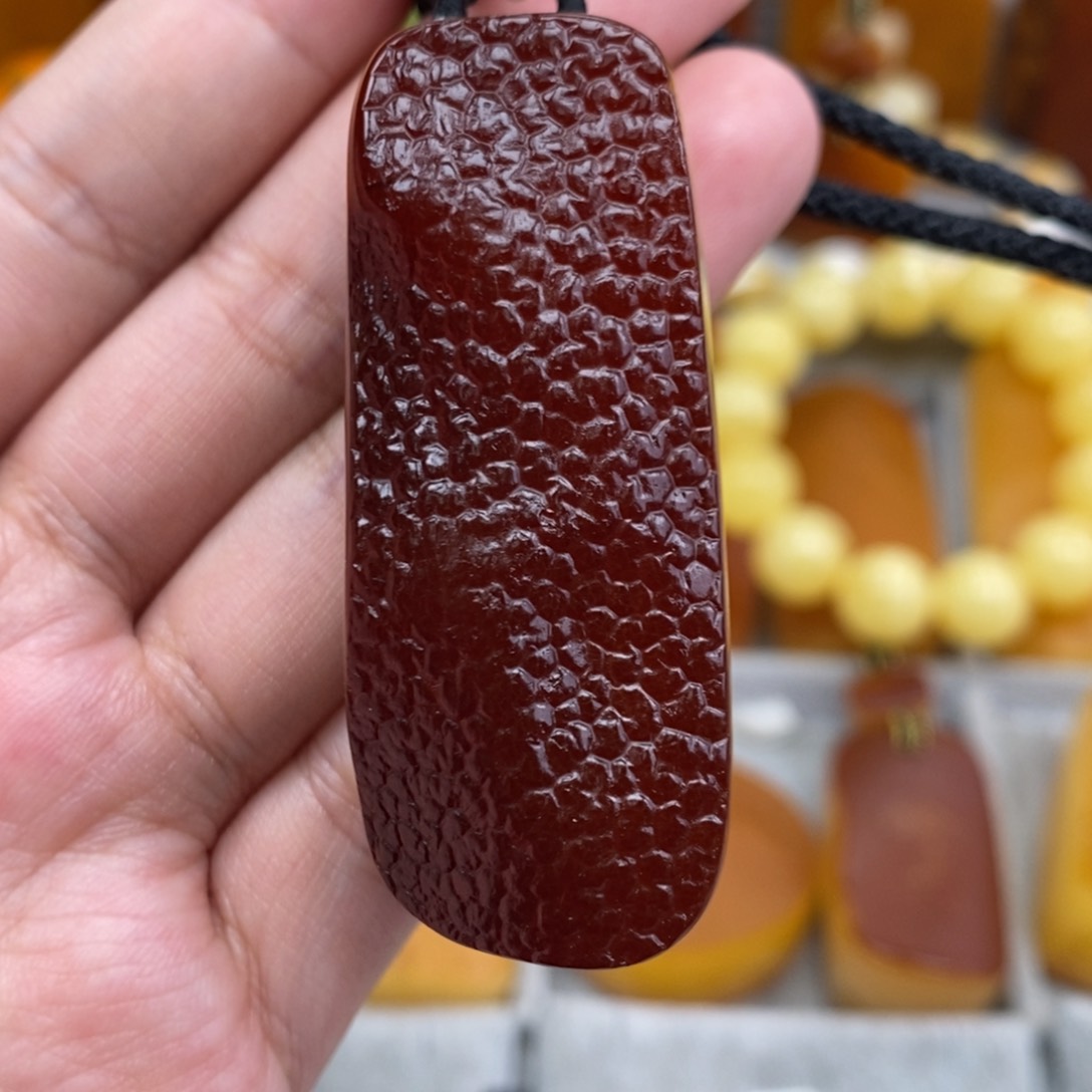 琥珀吊坠(赠链)未镶嵌