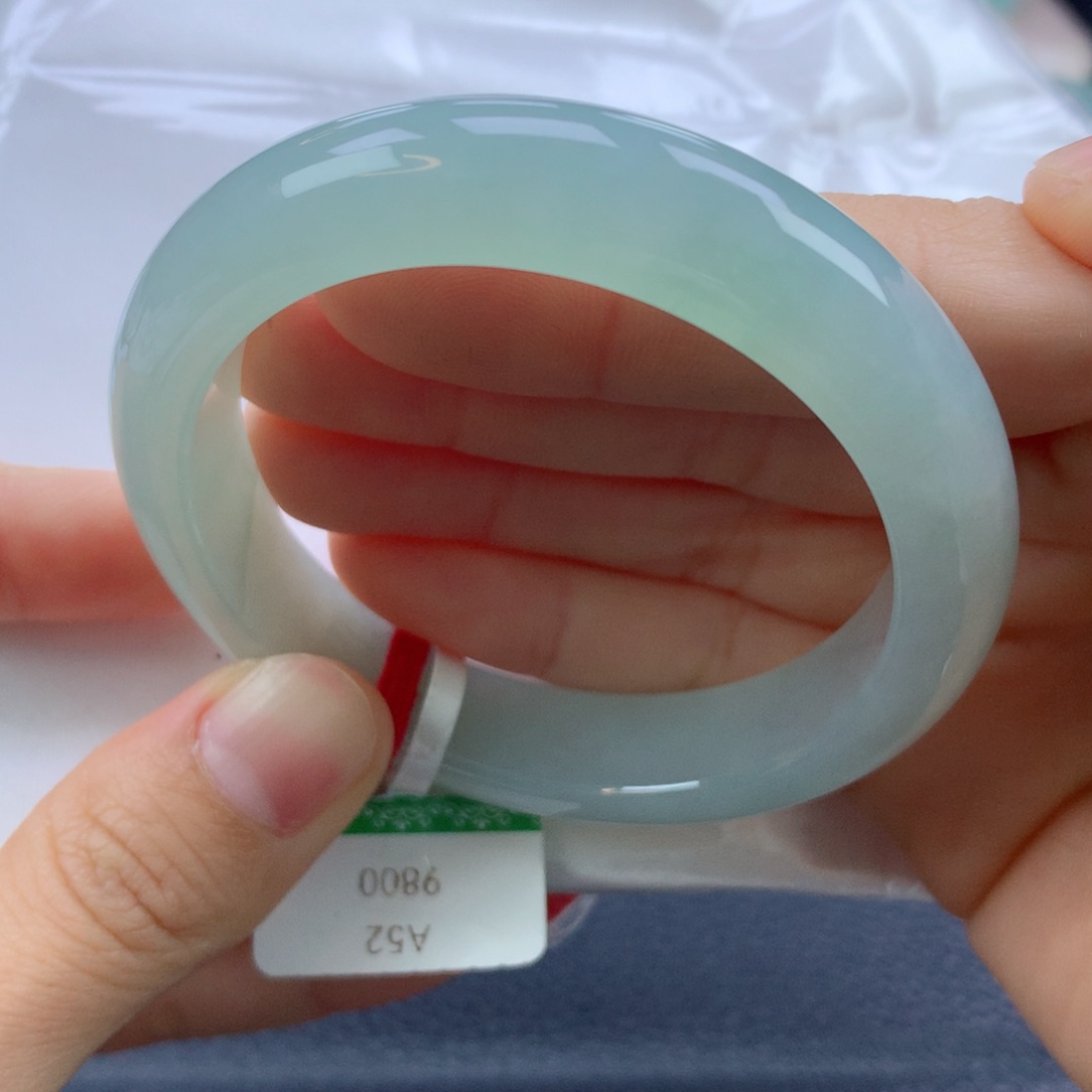 翡翠手镯未镶嵌52正