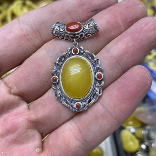 蜜蜡裸石银S925镶嵌吊坠