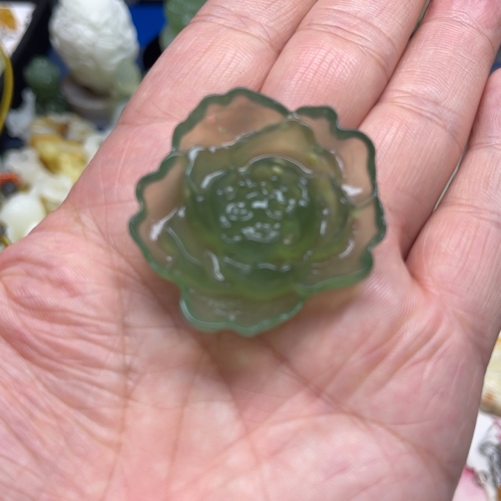 未镶嵌蛇纹石玉颈饰