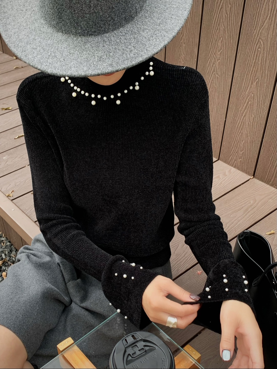 [ W i F i ]3967重工钉珠镶嵌半高领气质显瘦天鹅绒纯色打底衫