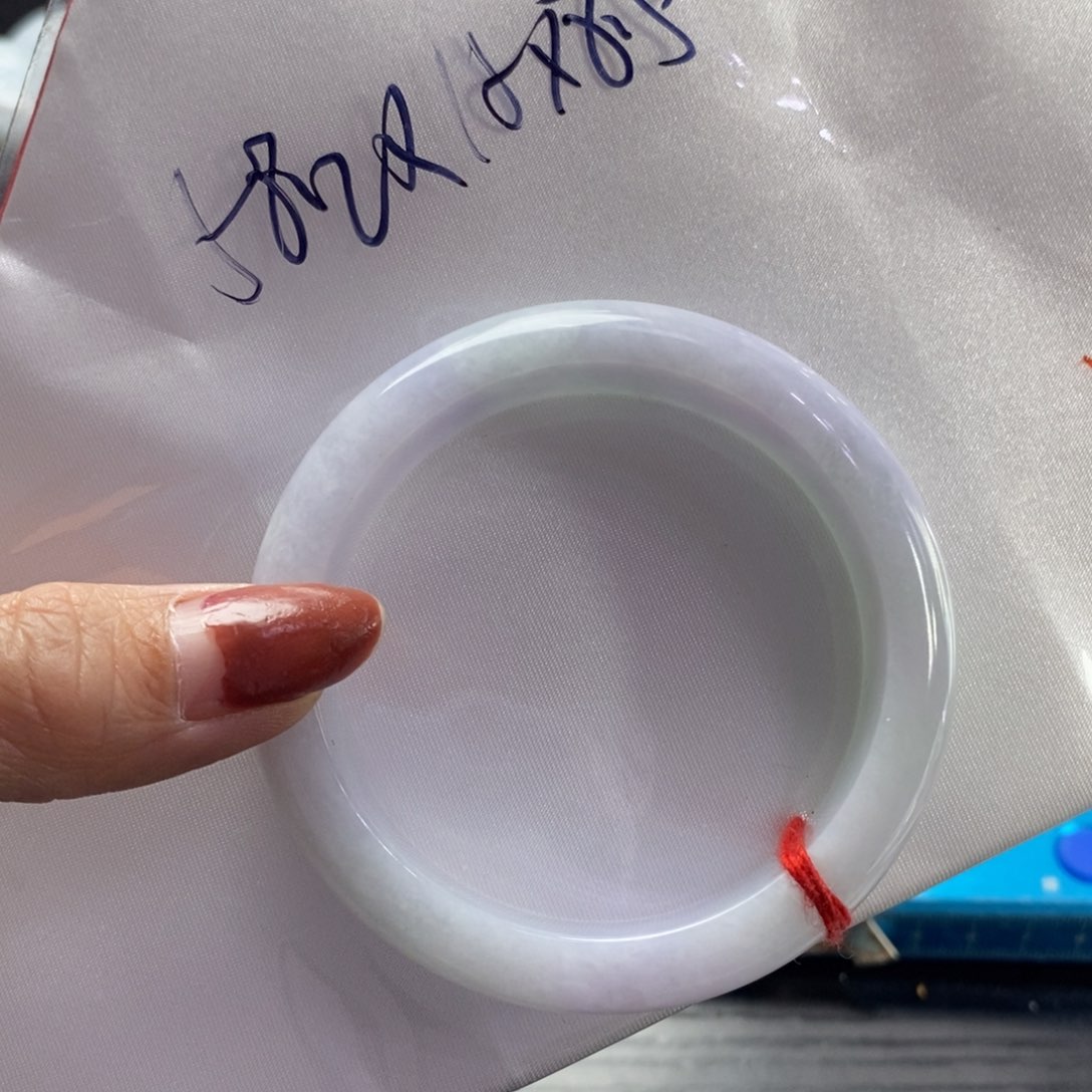 翡翠手镯未镶嵌天然翡翠