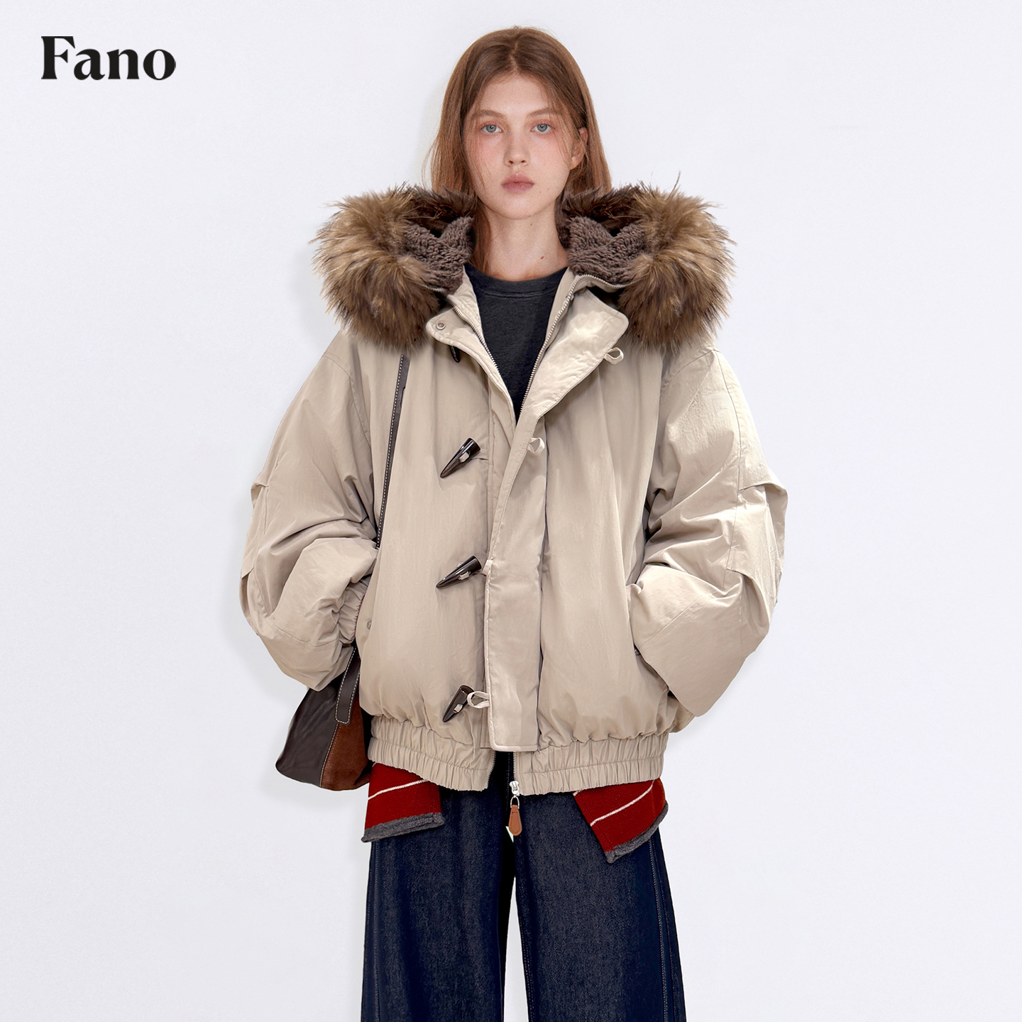 范洛“双层防风门襟”90白鸭绒仿真皮草帽圈派克羽绒服FD25W220推广