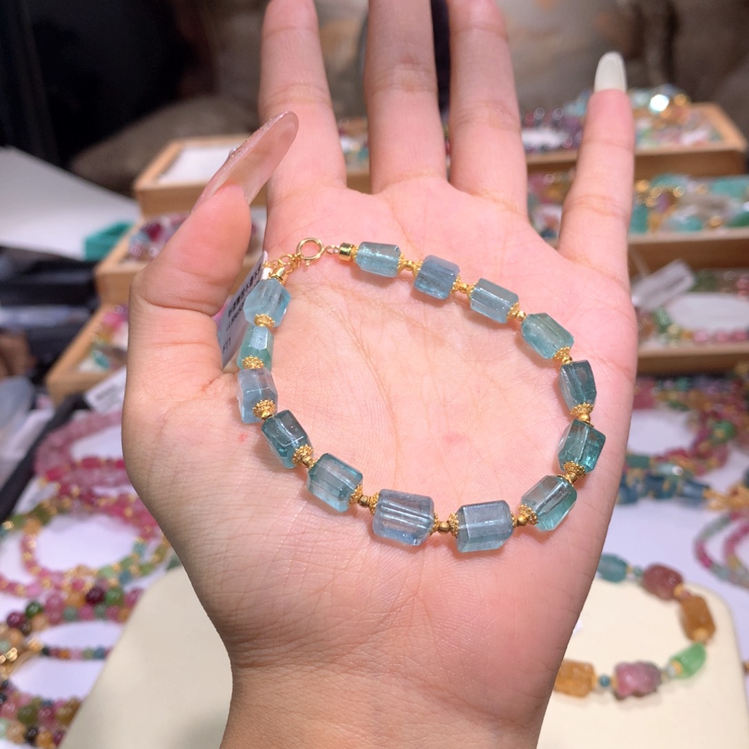 未镶嵌收藏级蓝碧玺碧玺水*