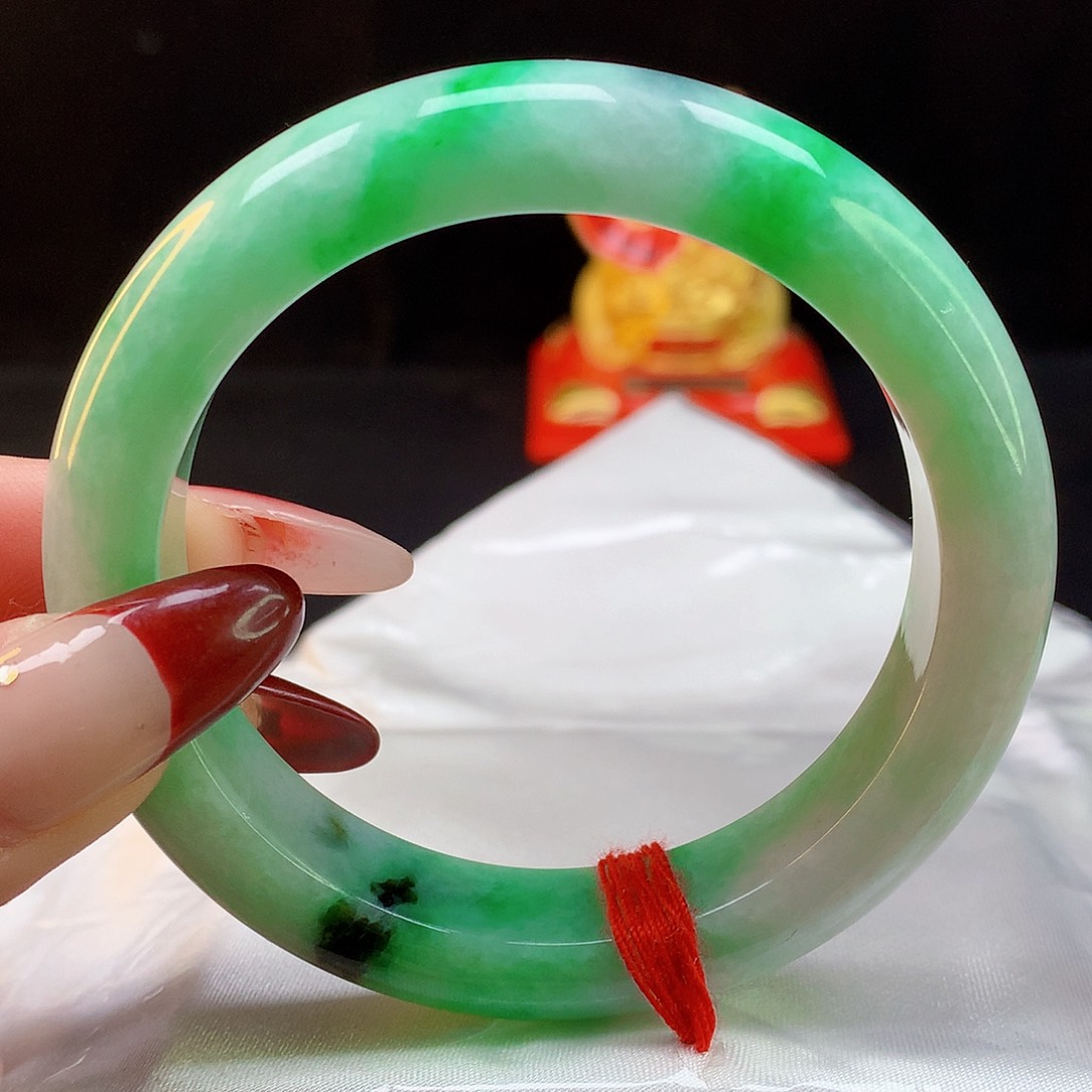 翡翠手镯未镶嵌天然翡翠1135