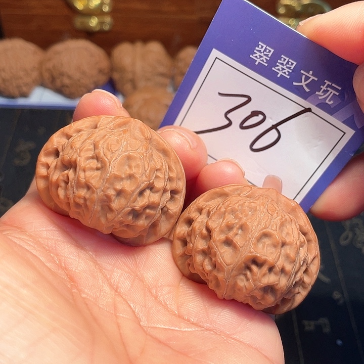 桃核把件306号全品宫灯3.9