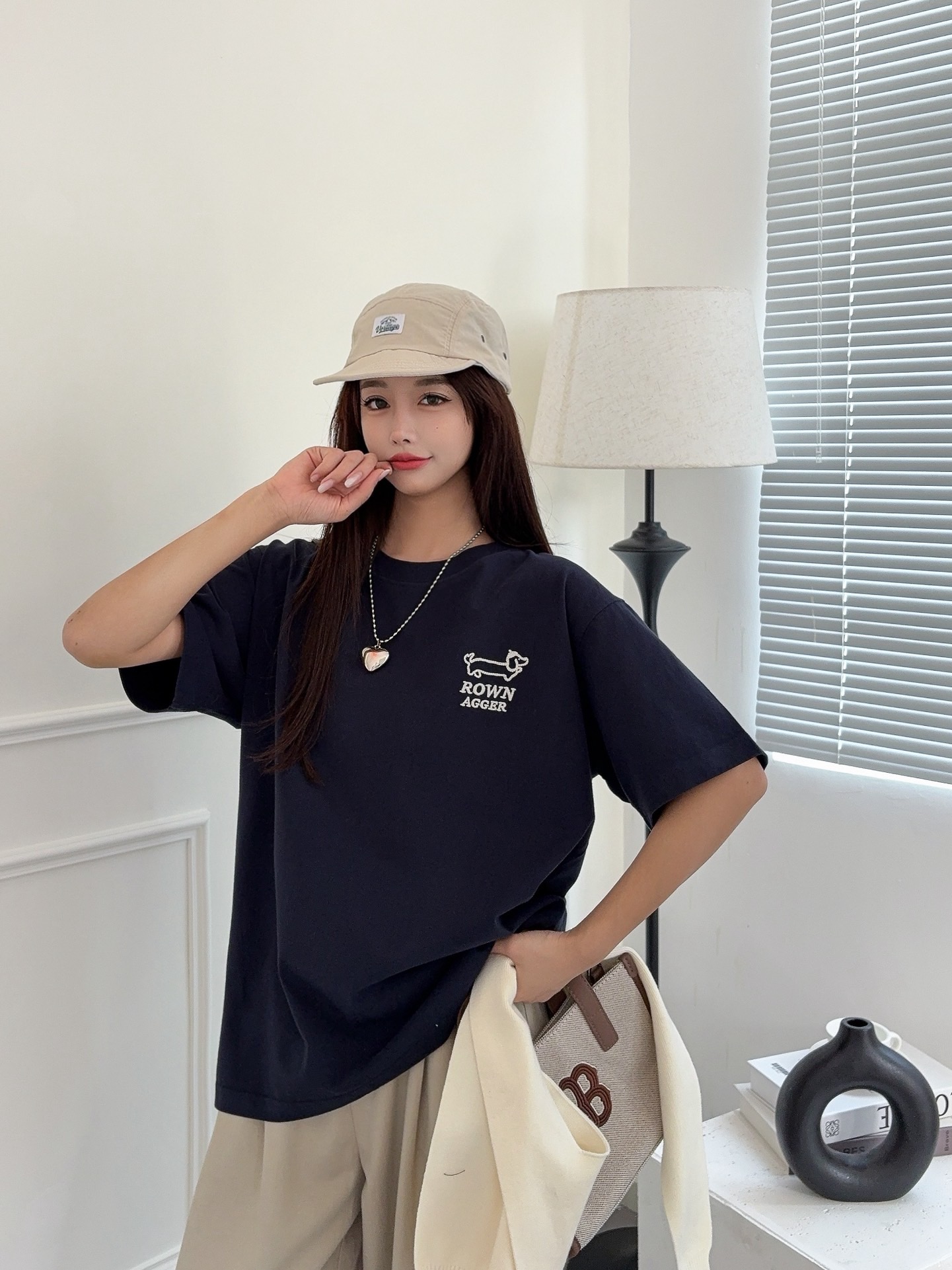 RownAgger[腊肠小狗]秋冬纯棉磨毛加厚亲肤圆领短袖t恤2096