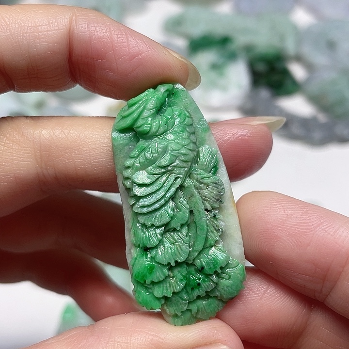 定制翡翠未镶嵌翡翠