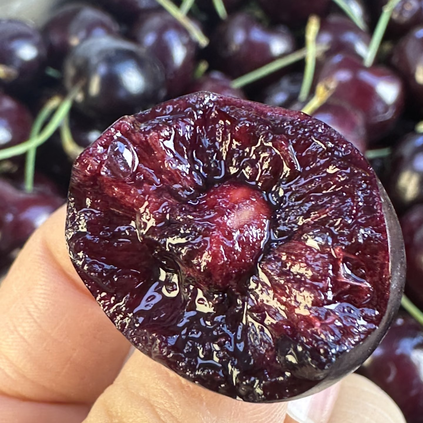 空运车厘子198元5斤，3JD，加大加黑，绿杆，脆甜智利